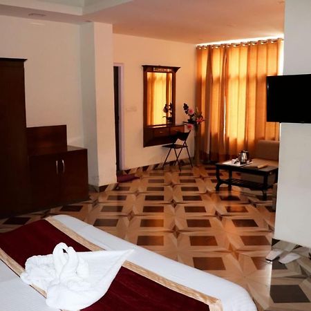 Adb Rooms Snow Touch Resort Manāli Exterior foto